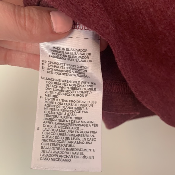 3 Reebok Workout tees - Picture 14 of 14